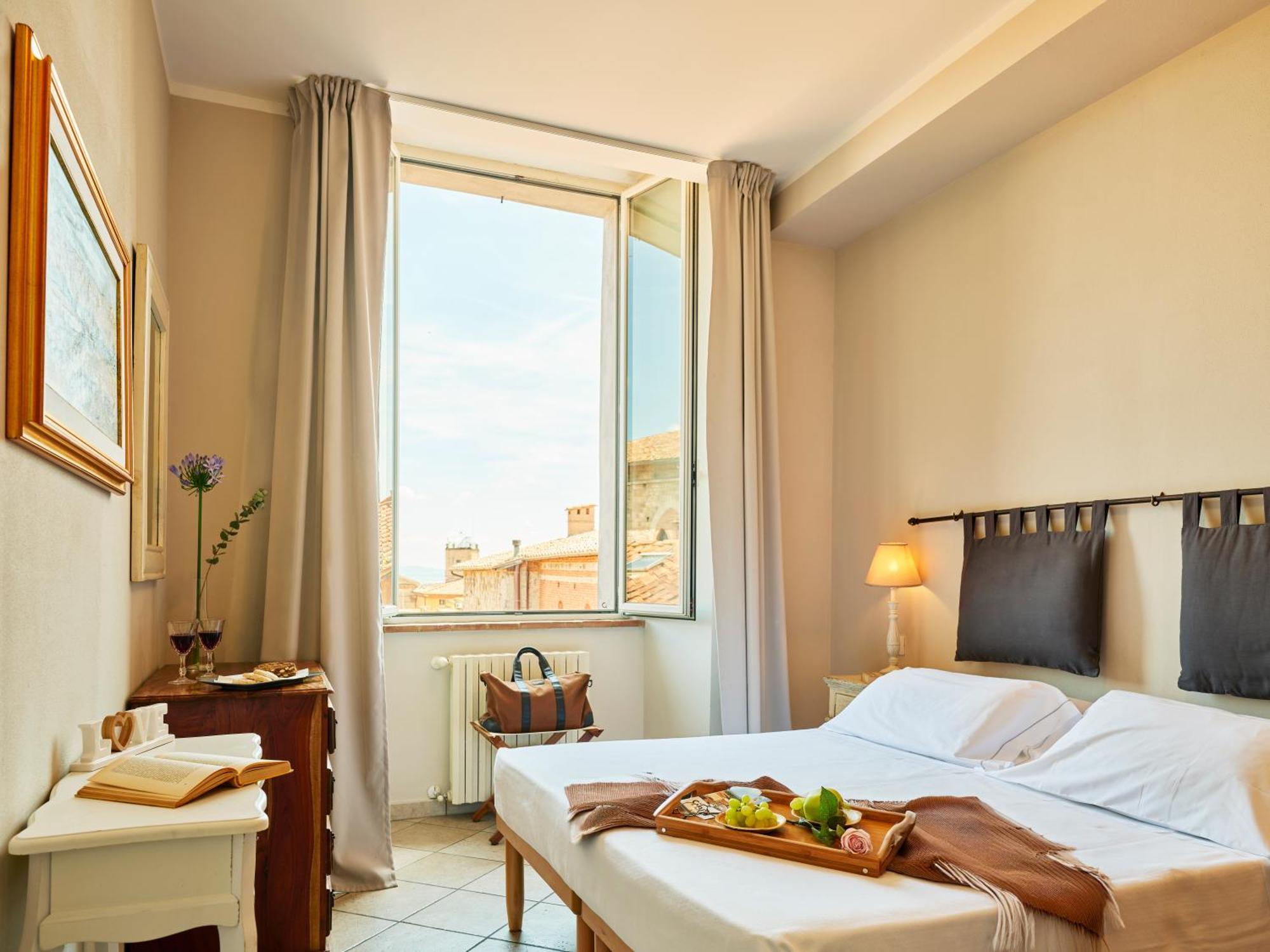 I Terzi Di Siena - Rooms Only Екстер'єр фото