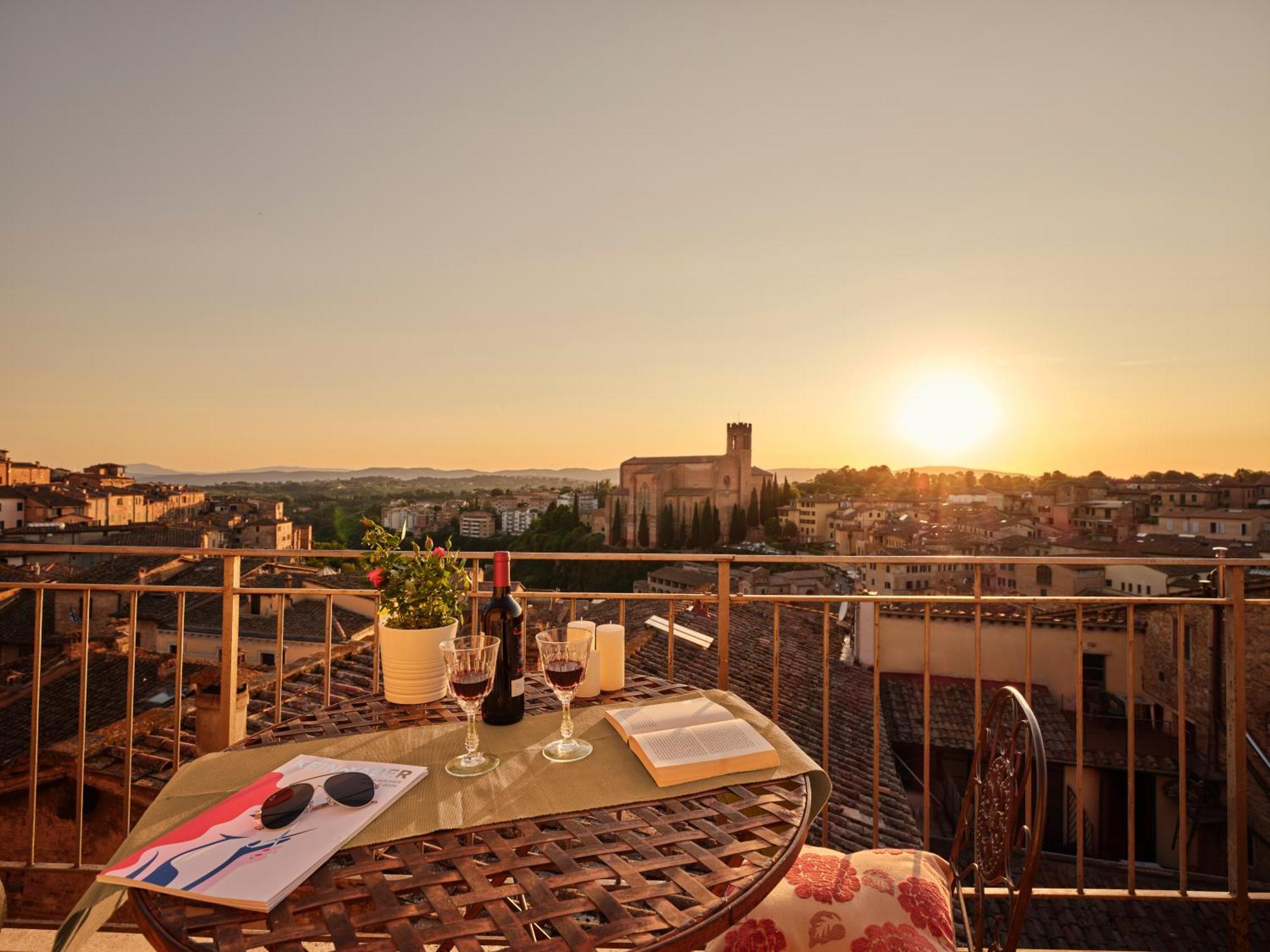 I Terzi Di Siena - Rooms Only Екстер'єр фото