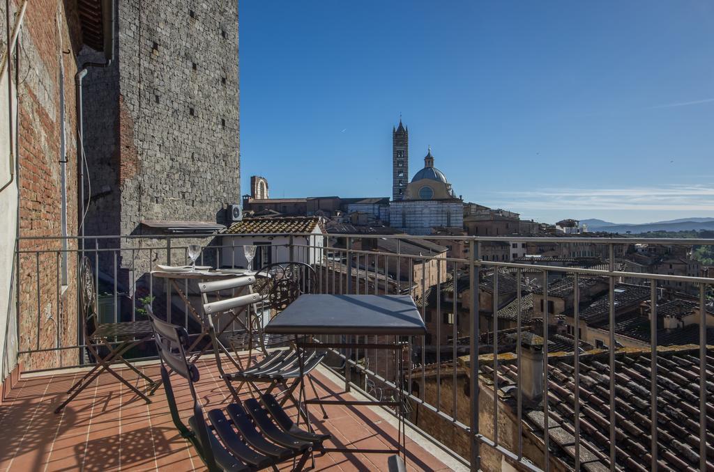 I Terzi Di Siena - Rooms Only Екстер'єр фото