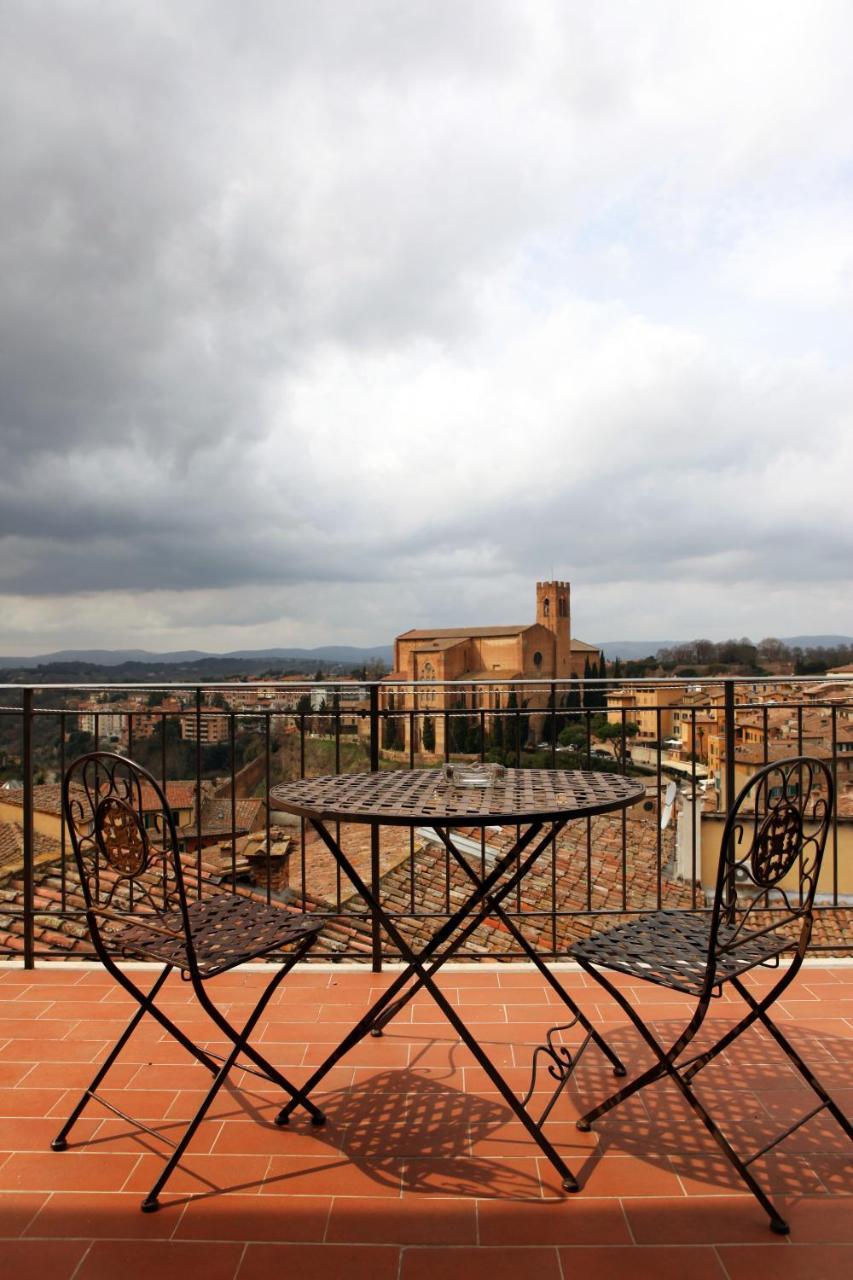 I Terzi Di Siena - Rooms Only Екстер'єр фото